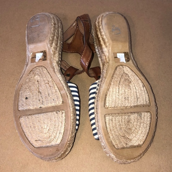 CLIFFS BY WHITE MOUNTAIN Sandals Women's Size 8 Blue Cheerio T-Strap Espadrille - Picture 3 of 9